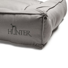 Hunter – Lancaster Quilted Dog Bed